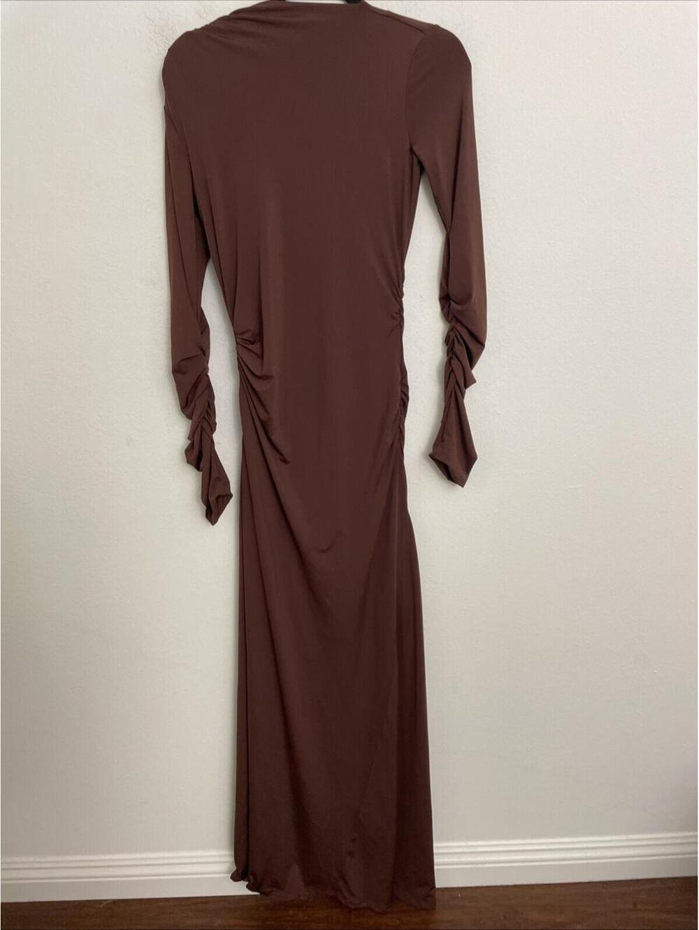 SEROYA Kim Maxi Long Sleeve Dress in Merlot size medium $298msrp - Picture 3 of 6
